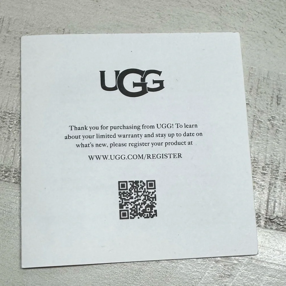 UGG stylish warm